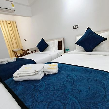 Hotel Aman Residency Allāhābād Junction Exteriör bild